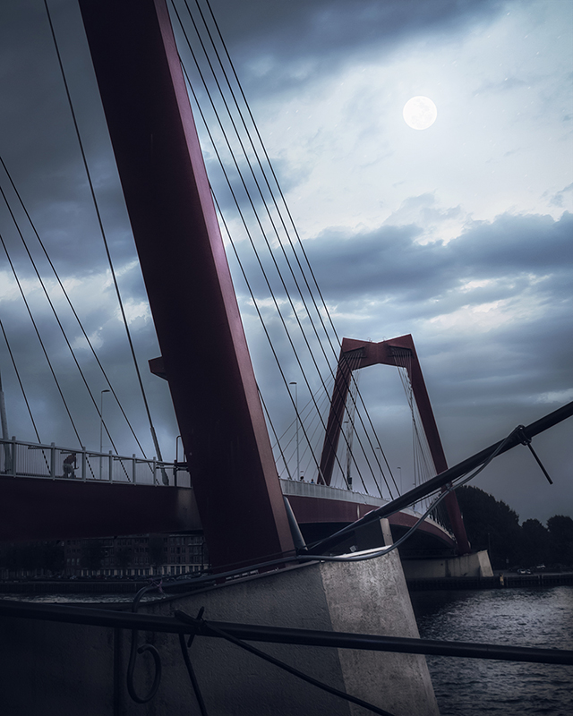 Rotterdam - Willemsbrug - Moonlight